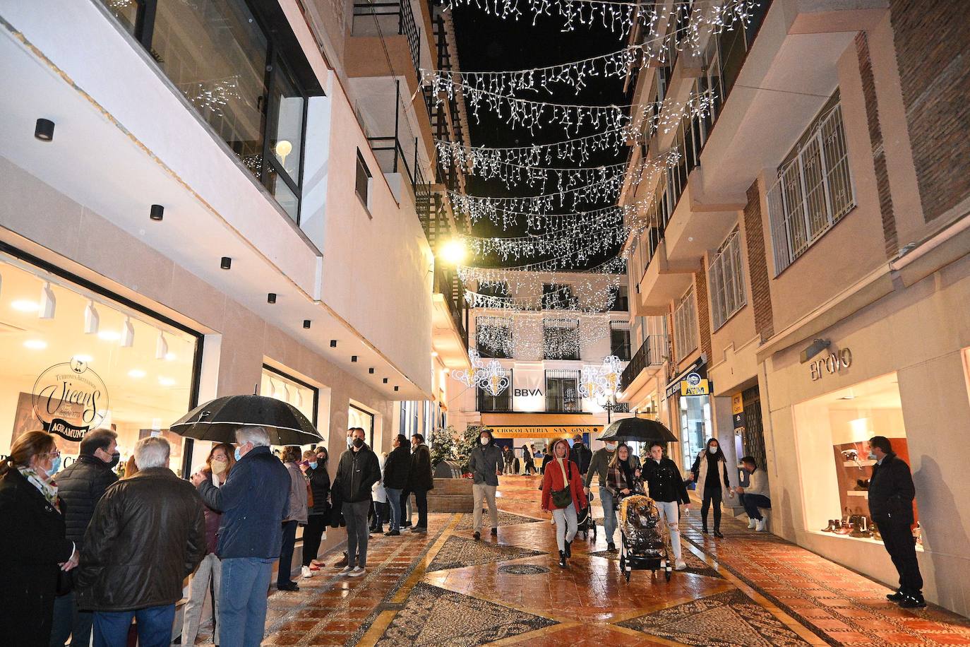 Marbella inaugura su alumbrado navideño 2021. 