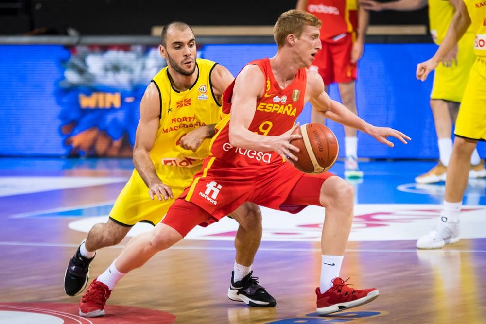 Fotos: Los internacionales del Unicaja, en la victoria ante Macedonia