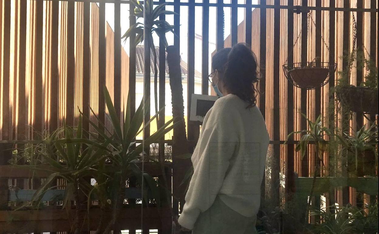 Estela, la mujer que ha dado su testimonio tras estar en una red de trata de seres humanos con fines de explotación sexual.