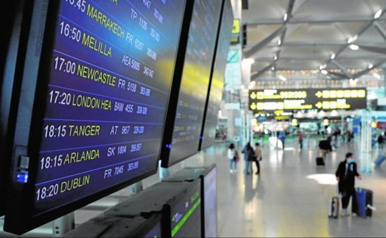 Acusado de abusos sexuales a una mujer en los baños del aeropuerto de Málaga