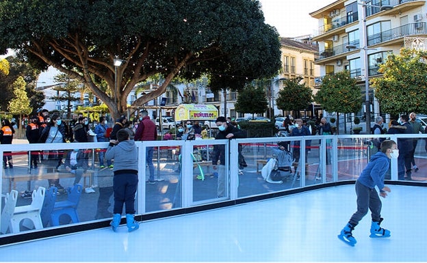 Inauguración de la pista de patinaje.