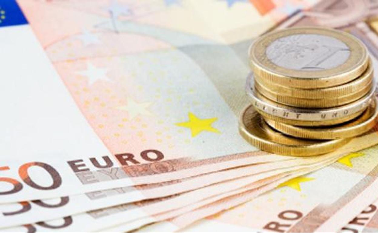 ¿Cuánto dinero en efectivo puedes llevar por la calle?: hay un límite legal