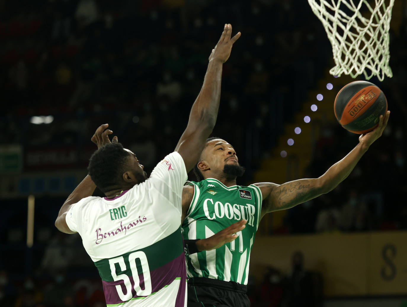 Las mejores imágenes del partido disputado este domingo en Coosur Betis y Unicaja