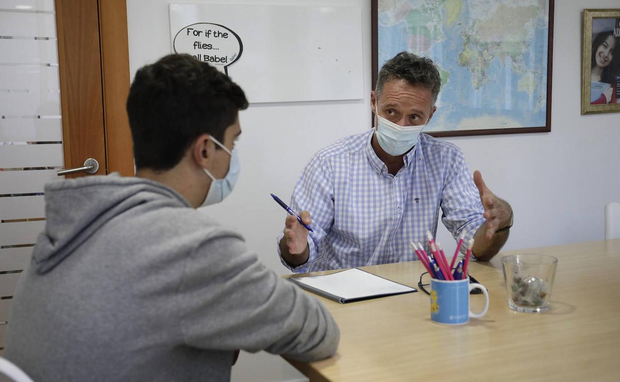 Boelo van der Pool: «Los disléxicos pueden aprender idiomas, solo tenemos que adaptarnos a ellos»