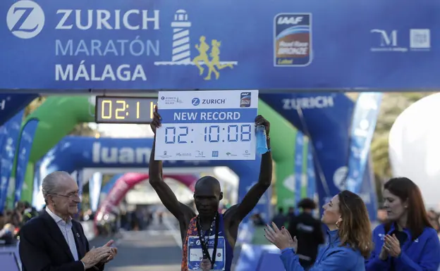 El XI Zurich Maratón Málaga regresa mañana con fuerza: 4.000 inscritos