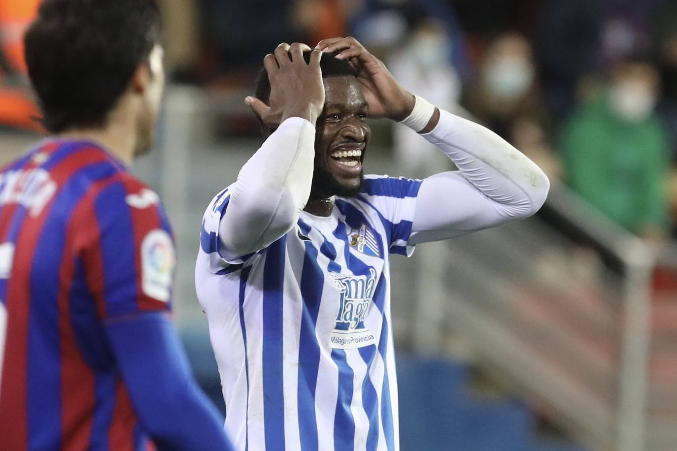 Fotos: El Málaga empata en el campo del Eibar (2-2)