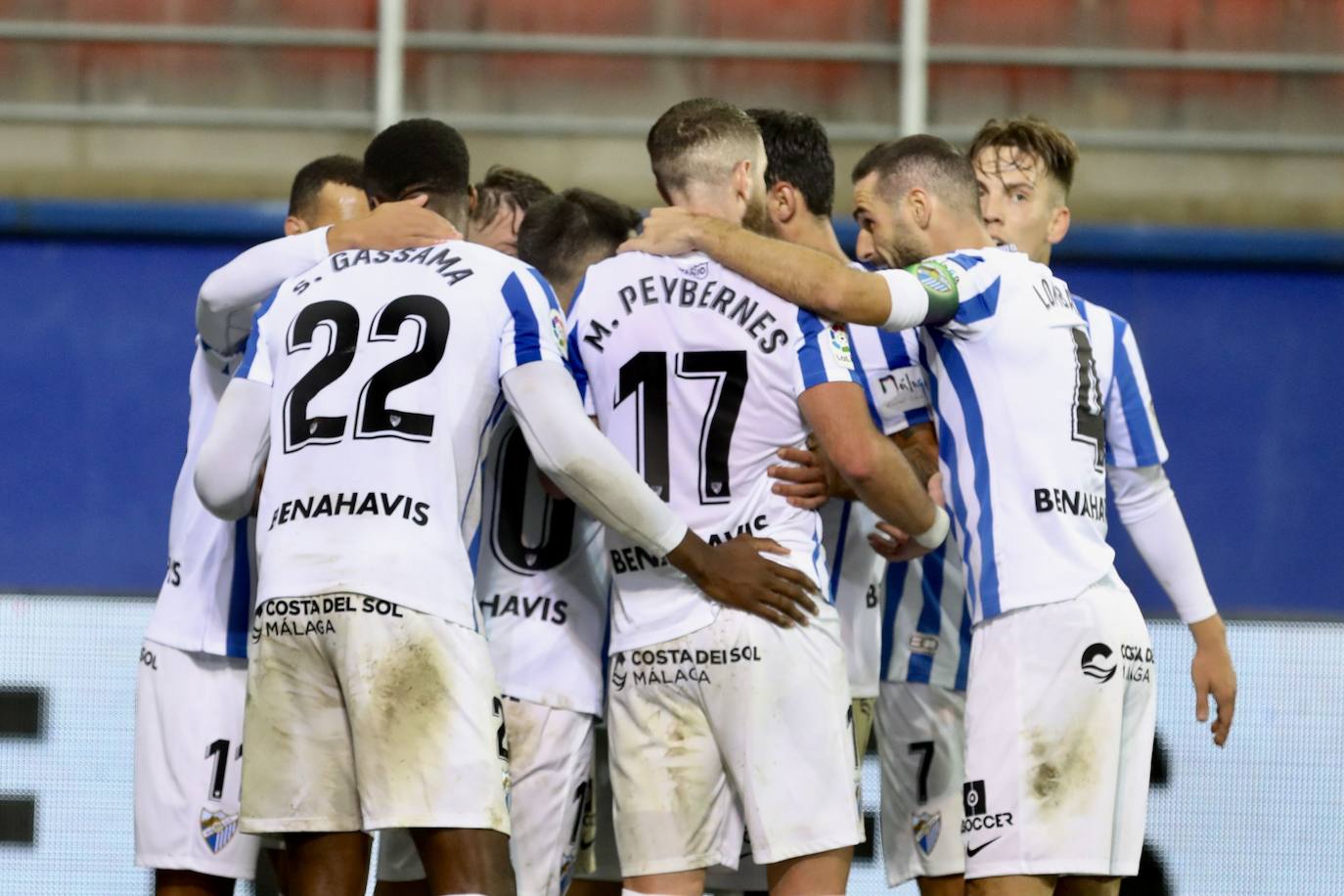 Fotos: El Málaga empata en el campo del Eibar (2-2)