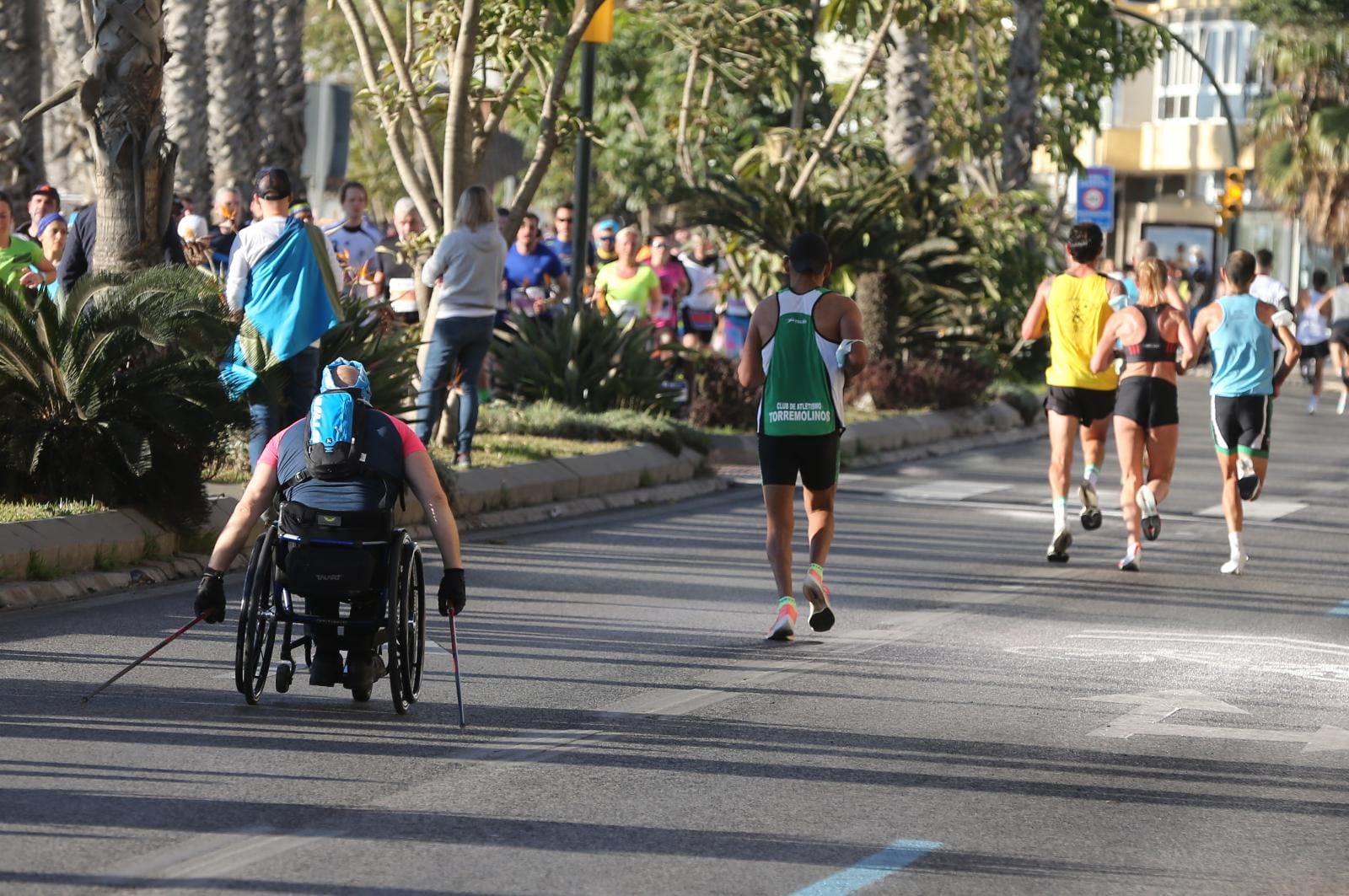 Cerca de 9.000 corredores participan en esta prueba que incluye también una media maratón, con 4.700 atletas más