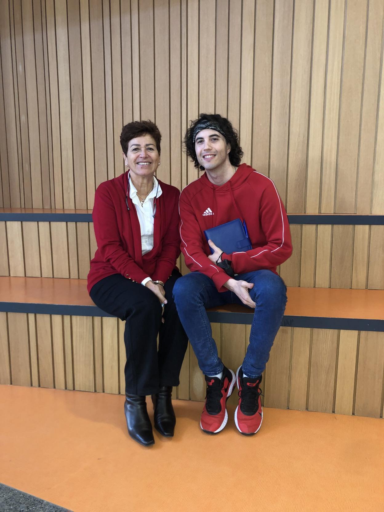 Ángela Muñoz y Luis Fernández, coordinadores del proyecto 'Sumamos' en Psicología.