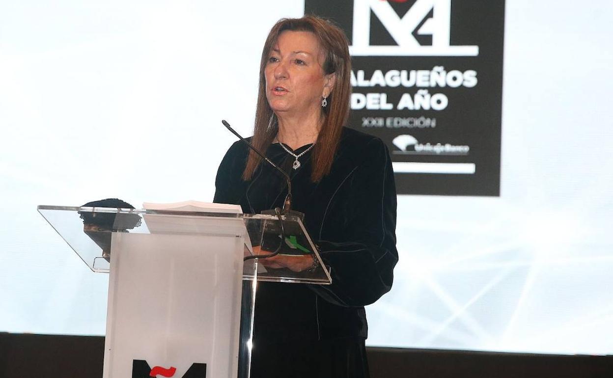 Paz Hurtado, al recoger el premio de SUR