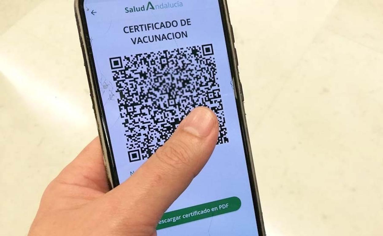Imagen de un certificado Covid-19 descargado en un móvil. 