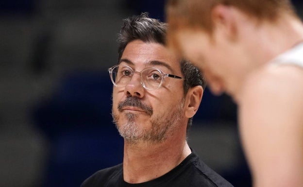 El entrenador del Unicaja, Fotis Katsikaris.