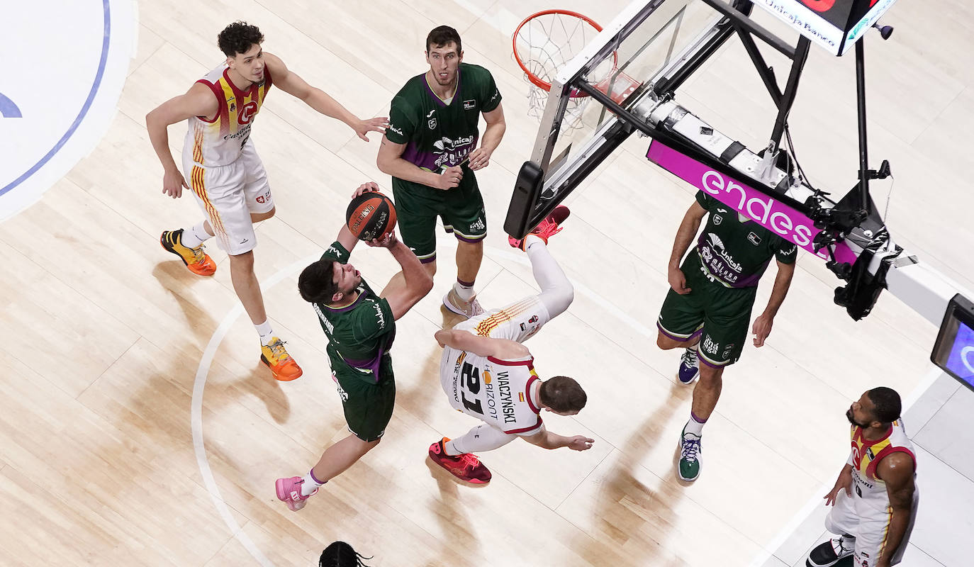 El Unicaja fue superior al Zaragoza en un encuentro con escaso público en el Carpena 