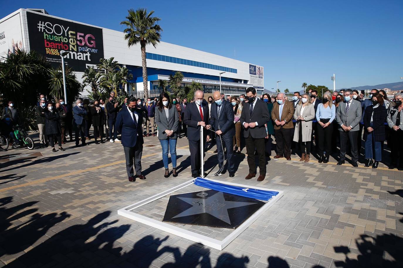 El galardón queda para el recuerdo de un modo físico en la calzada de la calle Alicia Larrocha, junto al Martín Carpena y el estadio Ciudad de Málaga 