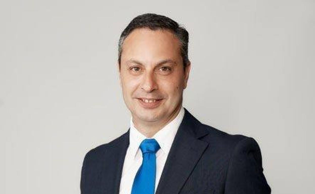 El traumatólogo Ignatios Chatziandreou, afincado en Marbella, obtiene el Premio Pasteur de Medicina 2021