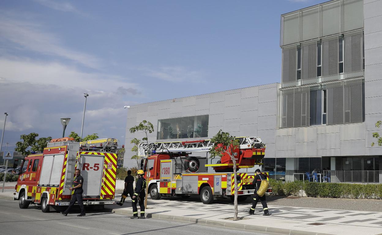 Un juzgado ordena repetir otras oposiciones en los Bomberos de Málaga por «irregularidades»