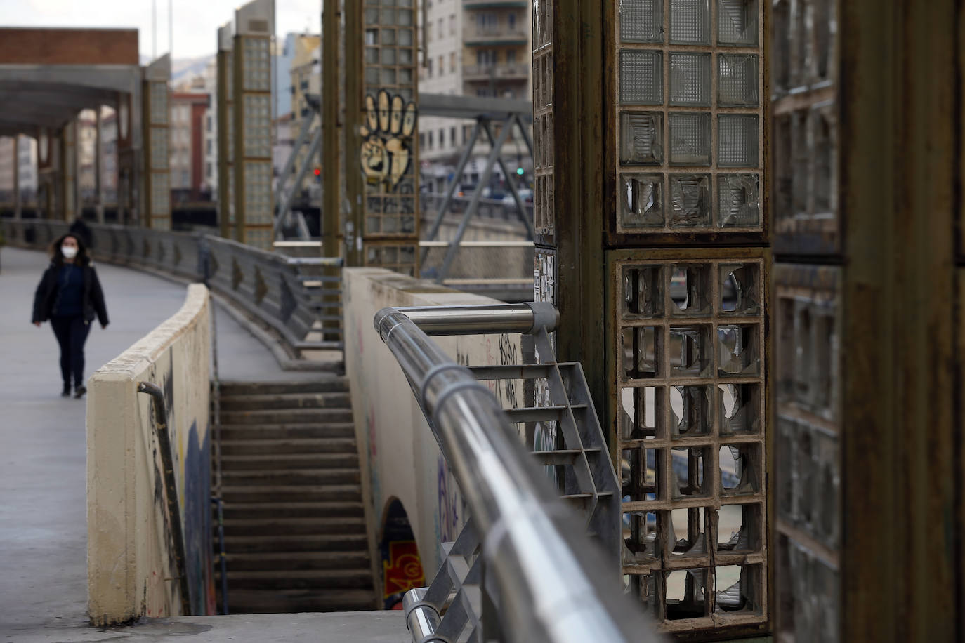 El Ayuntamiento baraja suprimir las fuentes que están en desuso y crear «un mecanismo de embellecimiento» para evitar la mala imagen que generan los grafitis