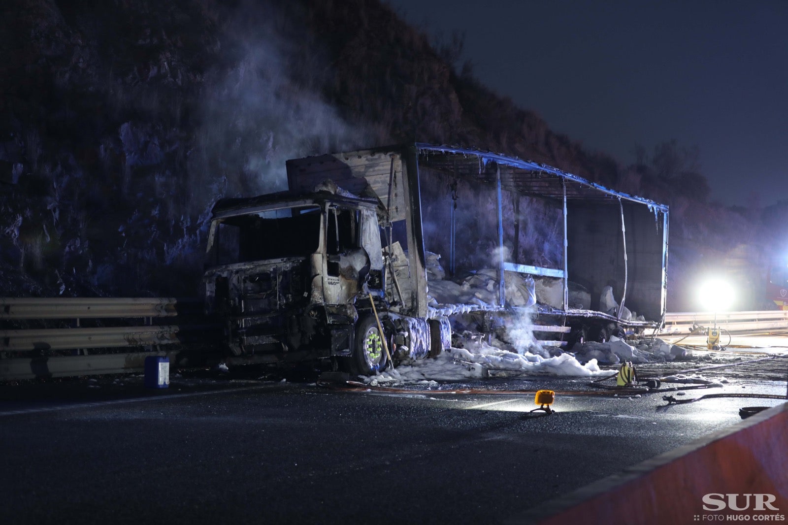 Así fue el incendio de un camión con 24 toneladas de nitrato potásico