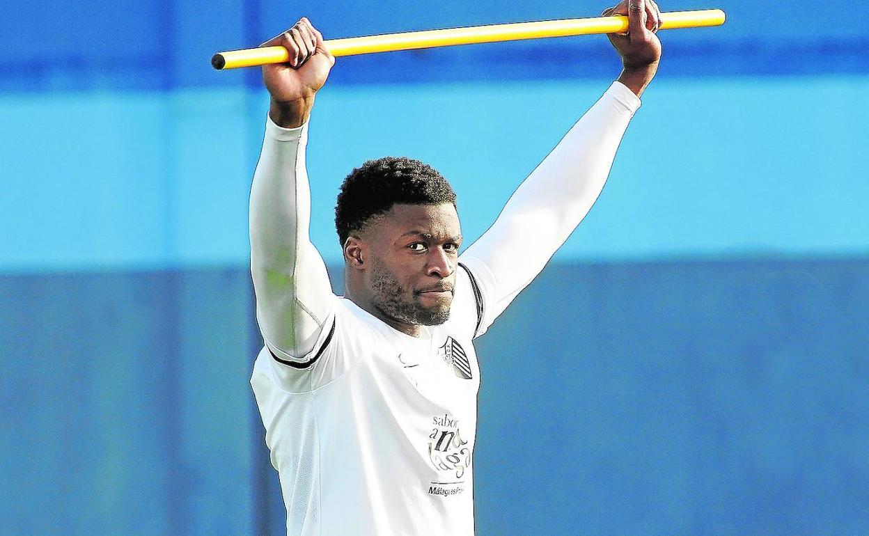 Sekou, este jueves durante la sesión de entrenamiento en el Anexo de La Rosaleda. 