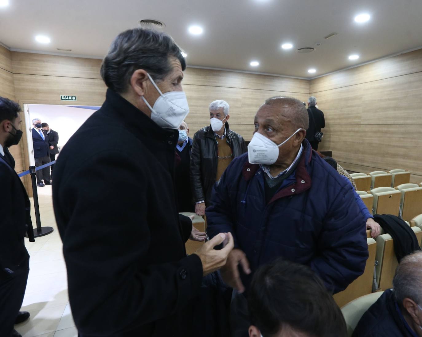 Capilla ardiente por Antonio Benítez en La Rosaleda