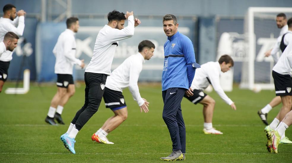 Galería de fotos: Funes dirige el entrenamiento mientras llega el nuevo técnico