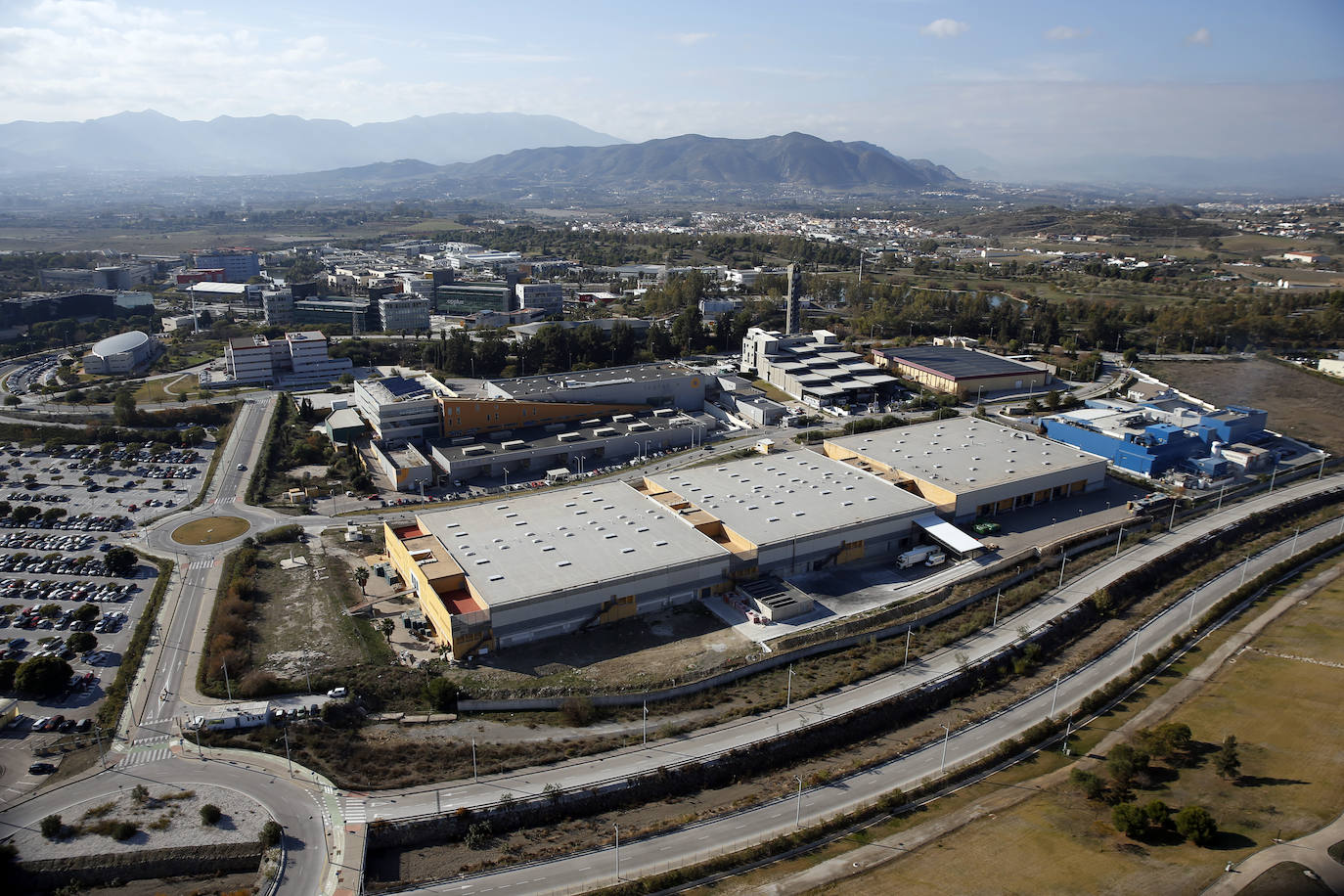 La Unidad de Medios Aéreos de la Policía Nacional creada en Málaga en el 86 cuenta con su helicóptero y un equipo de drones para perseguir la delincuencia