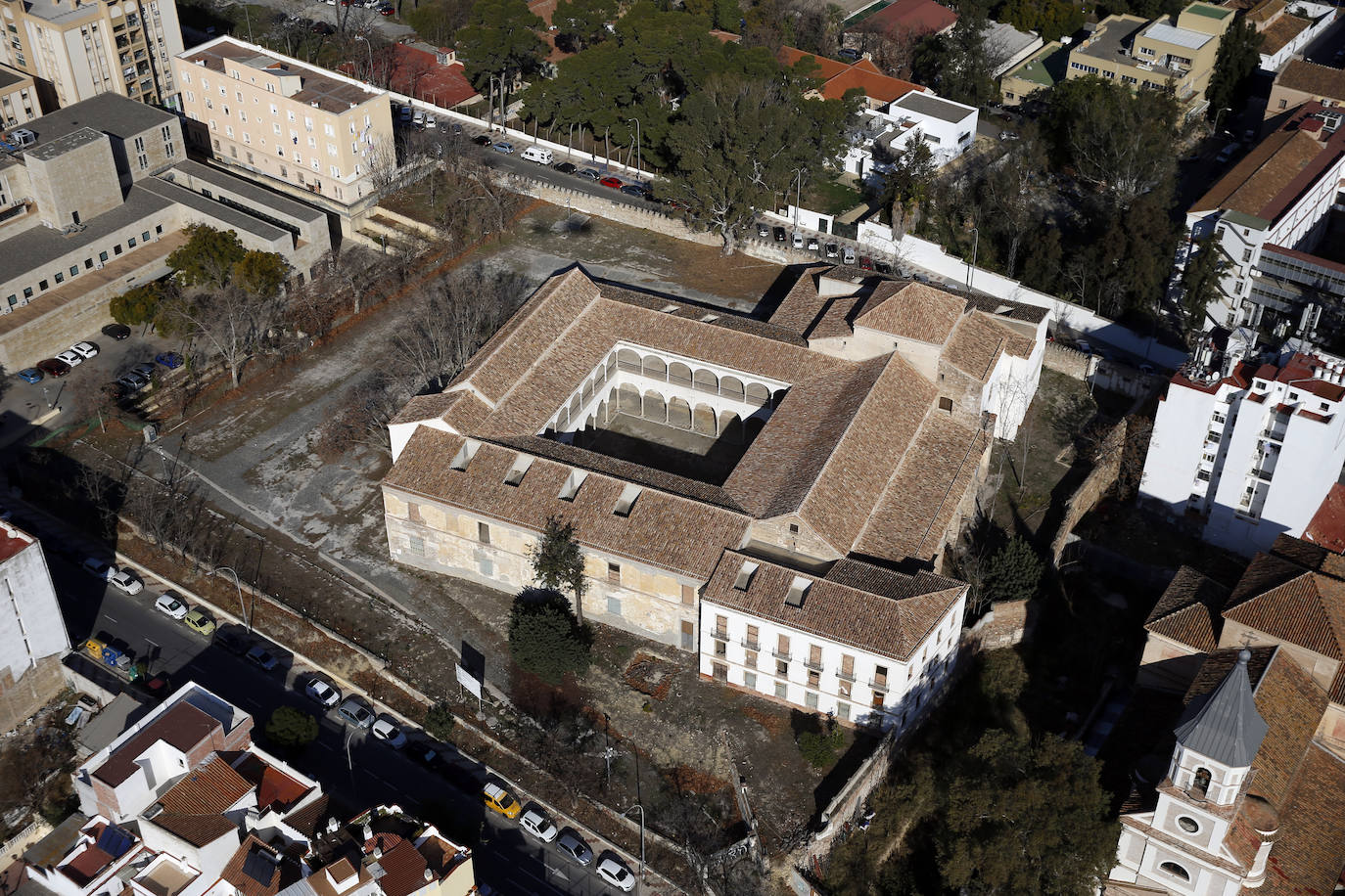 La Unidad de Medios Aéreos de la Policía Nacional creada en Málaga en el 86 cuenta con su helicóptero y un equipo de drones para perseguir la delincuencia