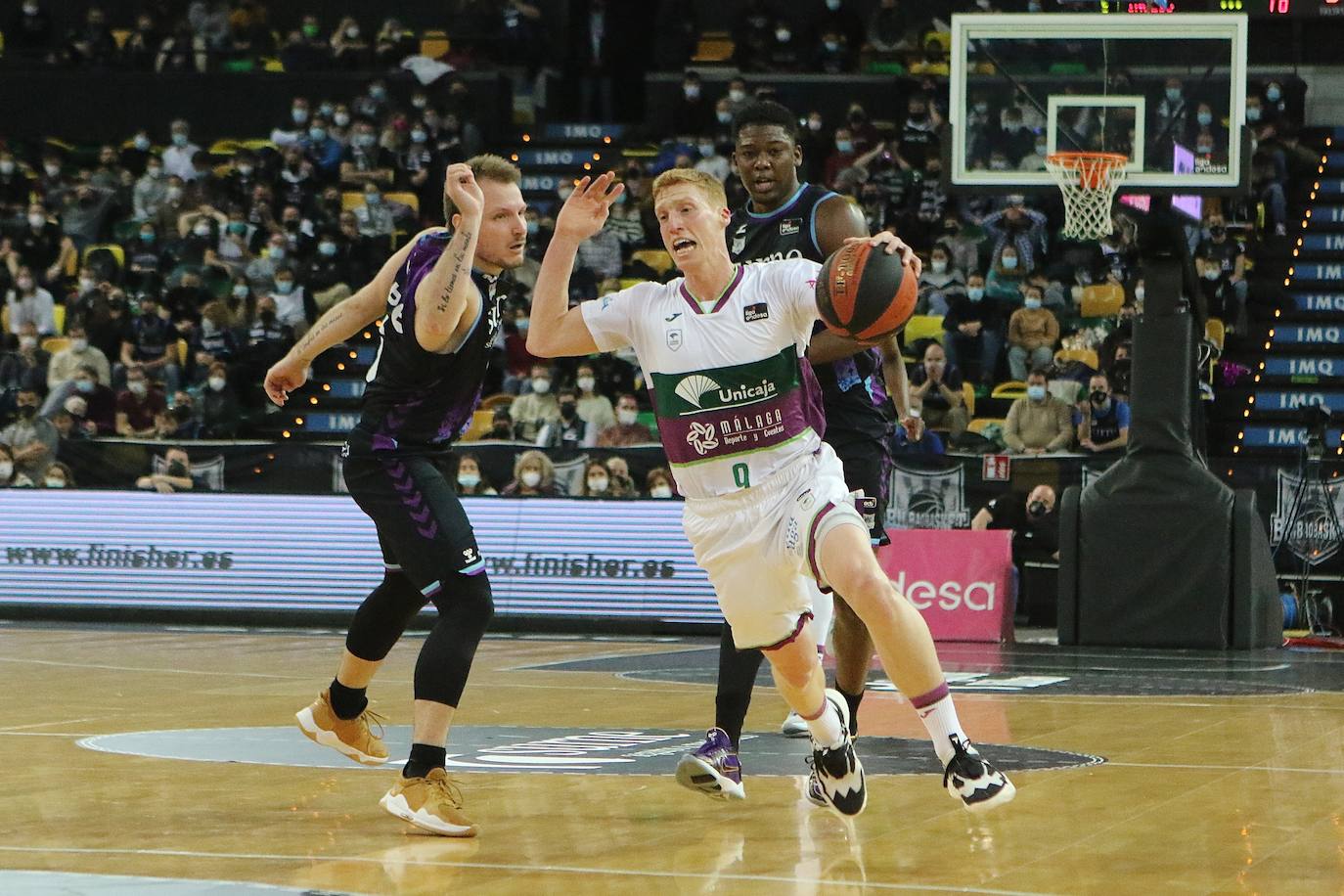 Fotos: El Unicaja cae ante el Surne Bilbao (83-77)