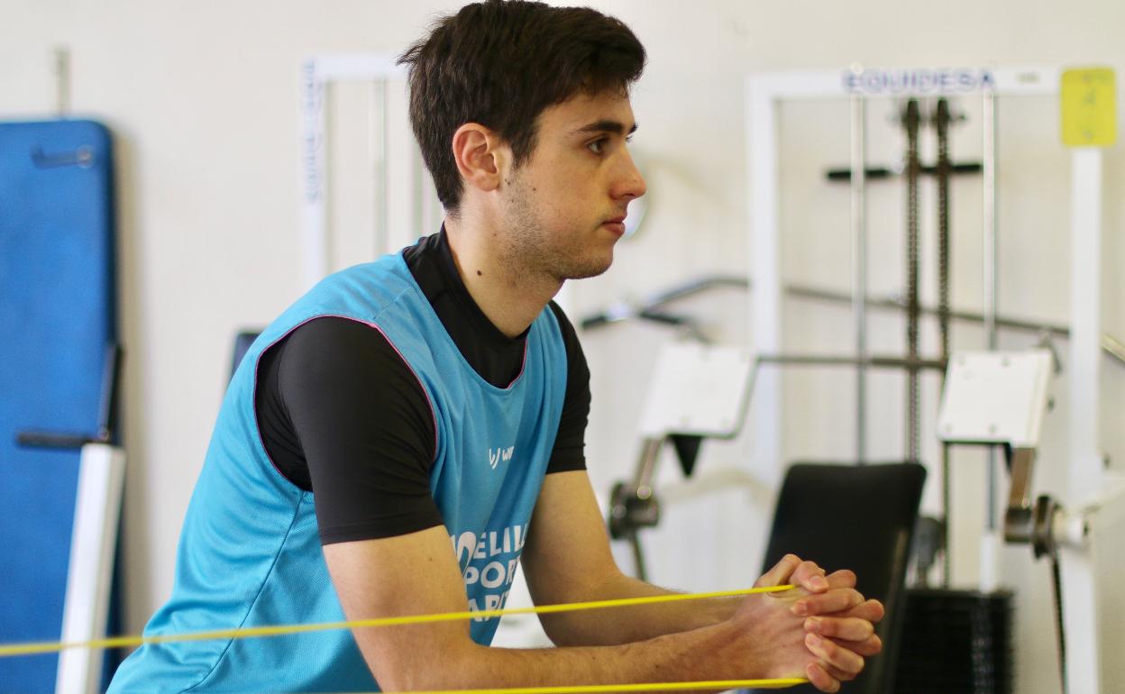 Pablo Sánchez, durante un entrenamiento con el Melilla. 