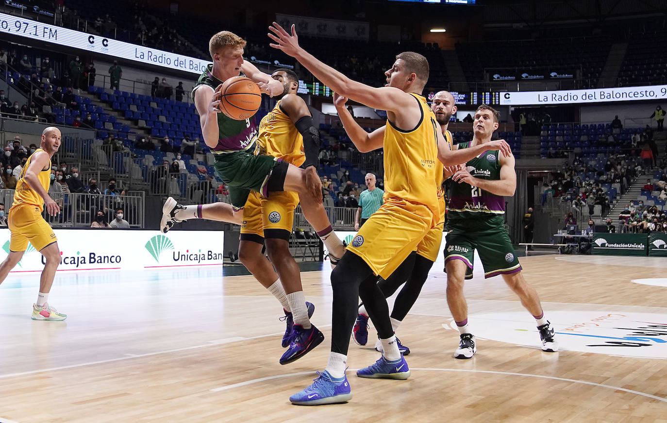 El Unicaja disputó la segunda jornada del Top16 de la Champions League 