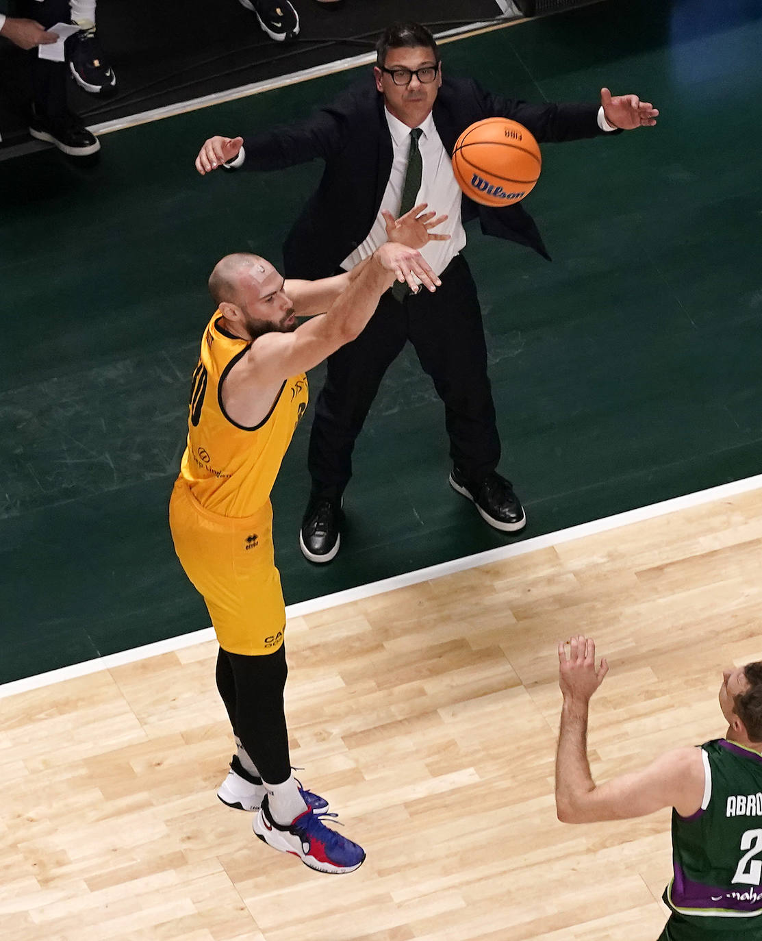 El Unicaja dejó el partido encarrilado en el tercer cuarto 