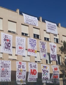 Imagen secundaria 2 - Sobresaliente en convivencia al instituto Alfaguar de Torrox