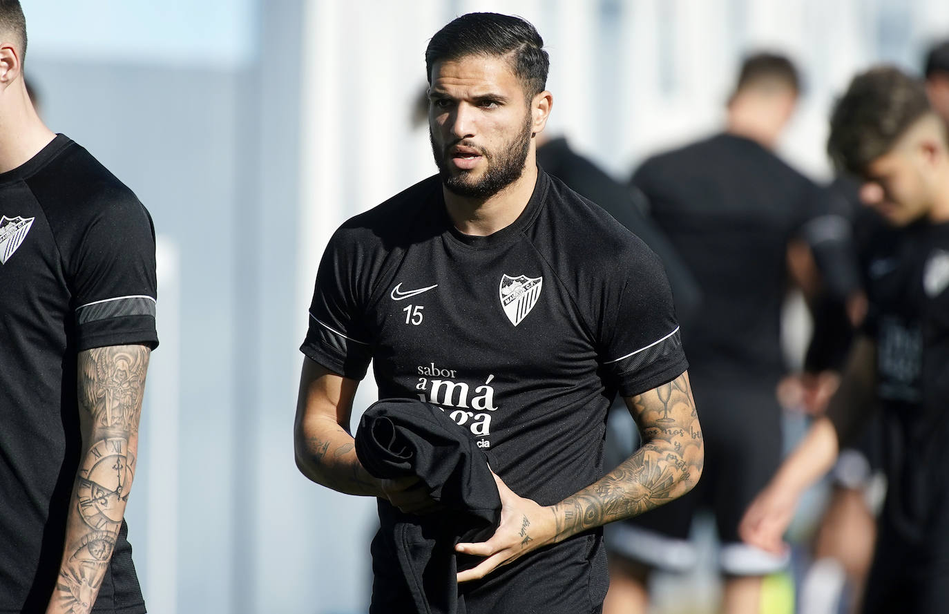 El flamante entrenador del equipo, Natxo González, busca soluciones para corregir la preocupante situación de juego y resultados con un extra de entrenamiento y convivencia de la plantilla en La Rosaleda. El siguiente partido es contra el Zaragoza este sábado 5 de febrero a las 18.15 horas en La Romareda.