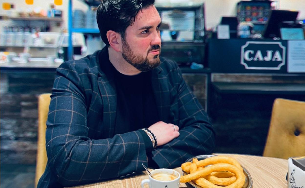 Antonio Arrebola, en una de las cafeterías de Tejeringo's Coffee. 