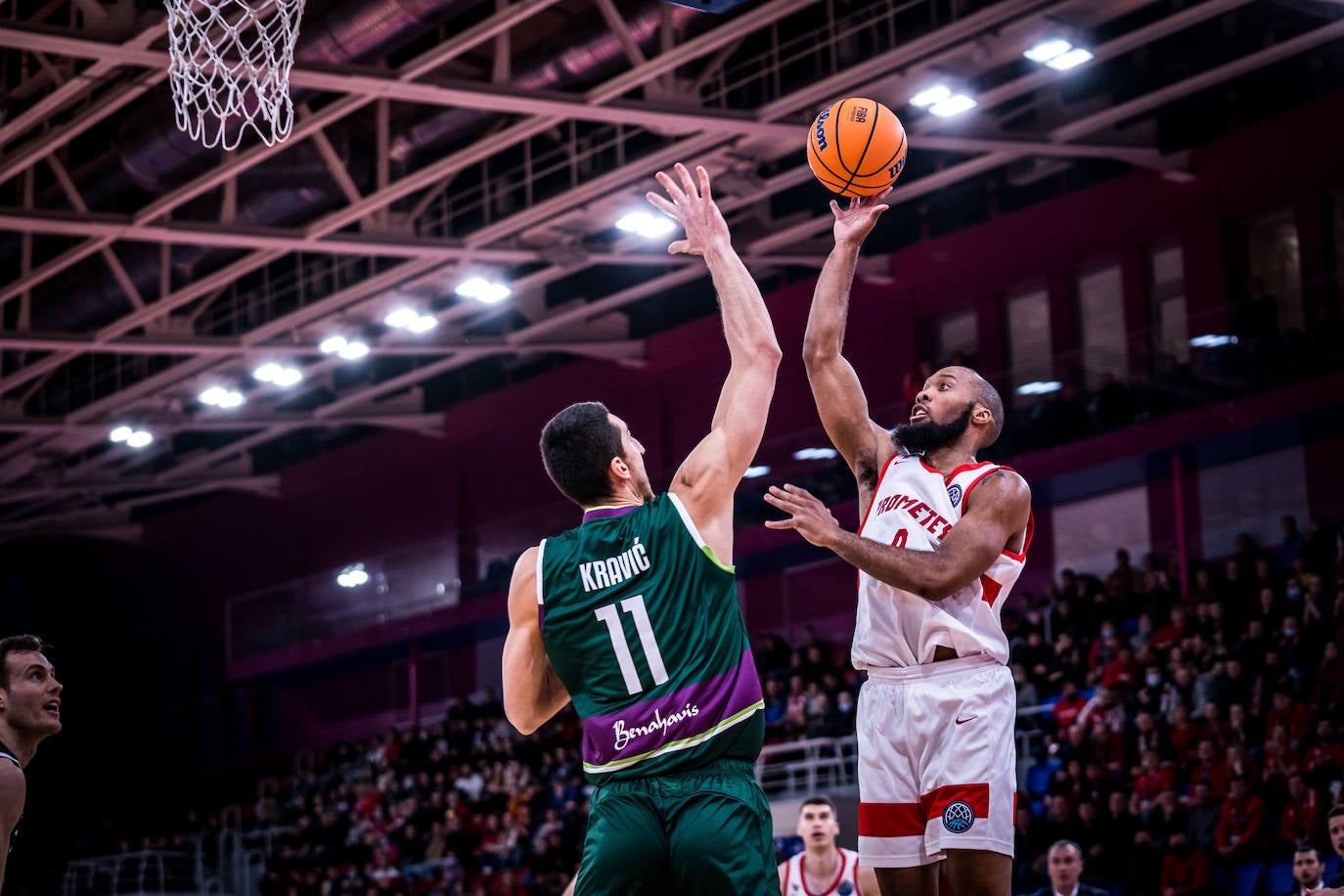 Derrota del Unicaja en su visita al Prometey, en la Champions League. 