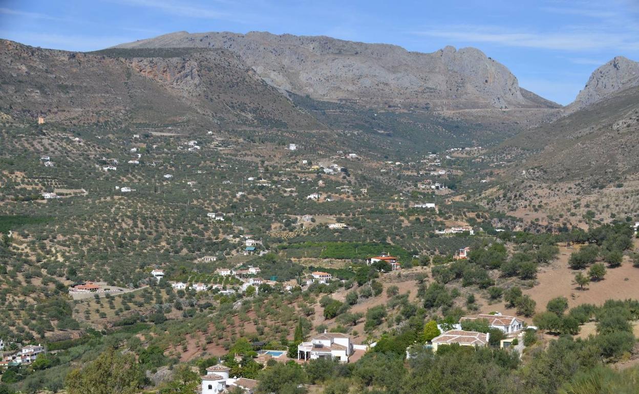 Viviendas construidas en zonas rurales de la comarca de la Axarquía . 