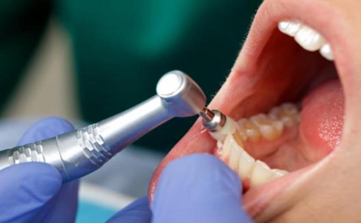 Tres dentistas andaluces, entre los más prestigiosos del mundo