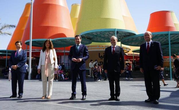 Moreno y De la Torre, en su visita de este sábado a la Exposición de Dubái. 