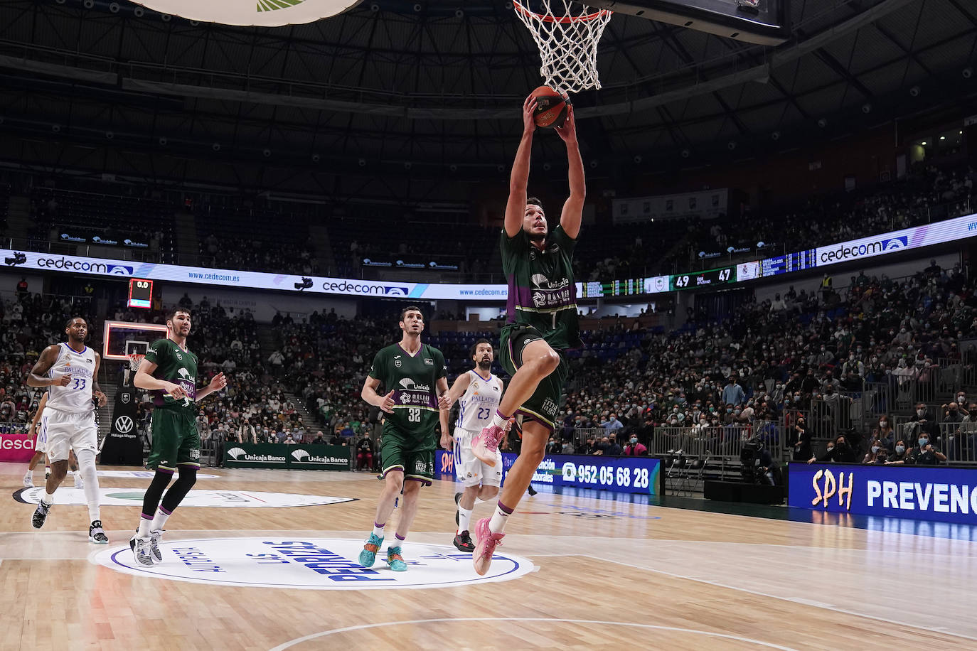 El Unicaja perdió con el Real Madrid pero realizó un buen partido. 