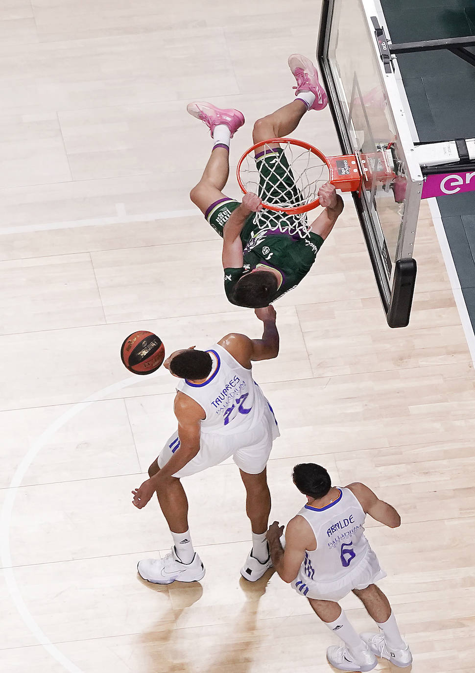 El Unicaja perdió con el Real Madrid pero realizó un buen partido. 