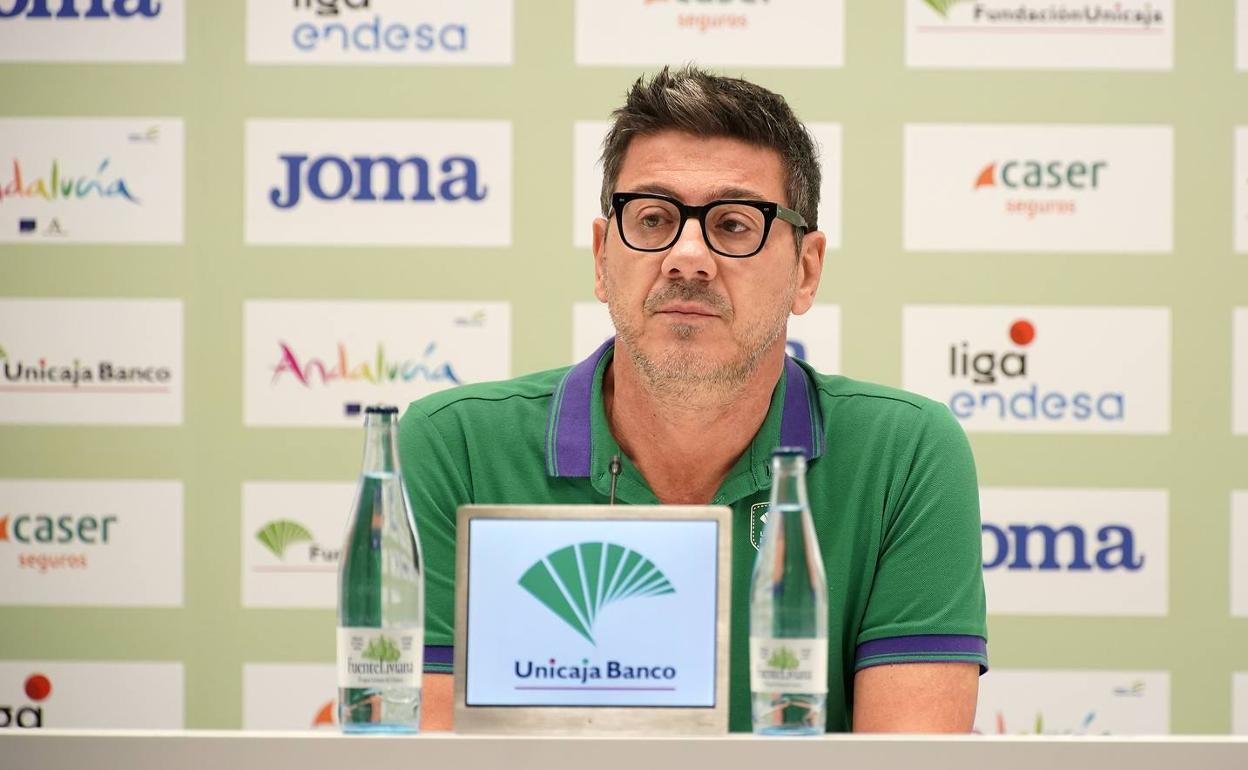 Fotis Katsikaris, durante una rueda de prensa en el Palacio de los Deportes. 