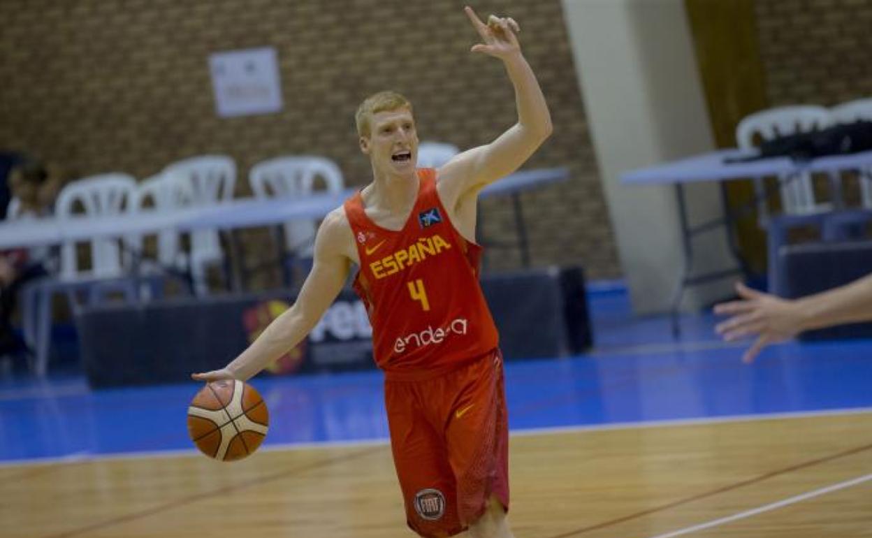 Alberto Díaz, en un partido con la selección española. 