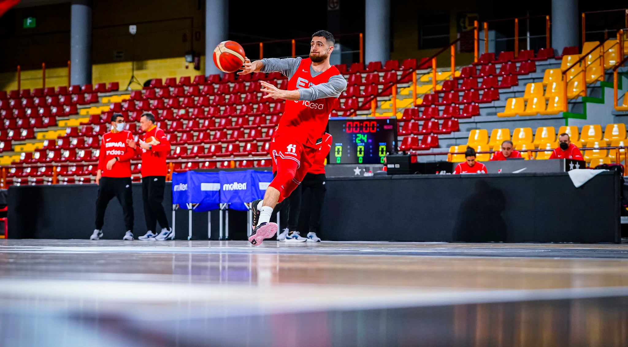 Alberto Díaz, durante el entrenamiento de España en Córdoba.