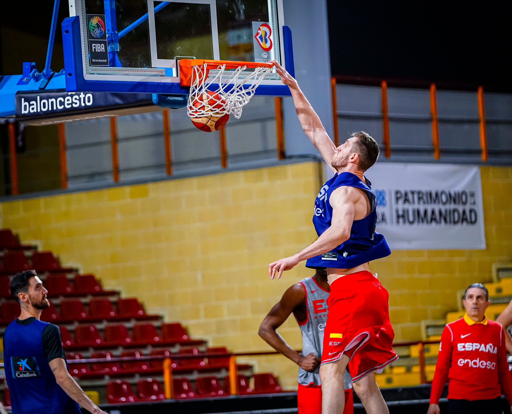 Alberto Díaz, durante el entrenamiento de España en Córdoba.