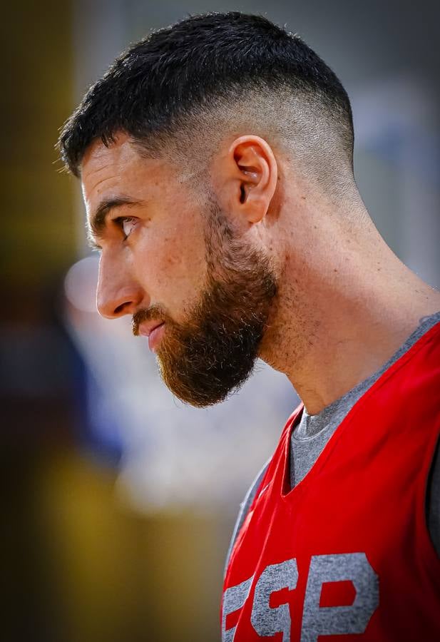 Alberto Díaz, durante el entrenamiento de España en Córdoba.