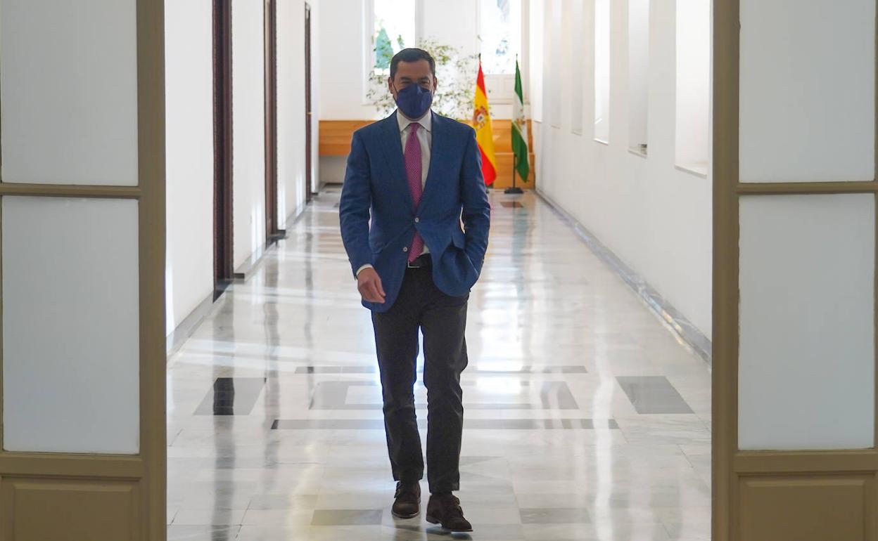 Juanma Moreno, ayer en el Palacio de San Telmo.