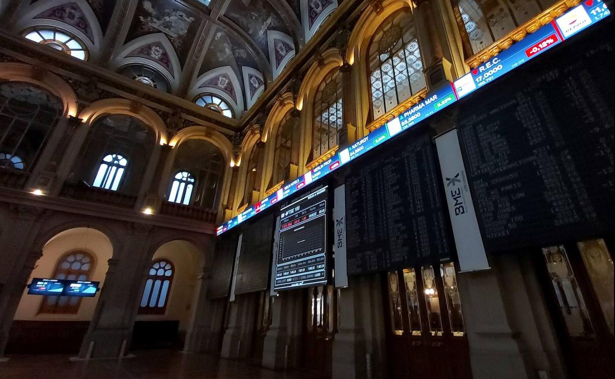 Interior de la Bolsa de Madrid. 