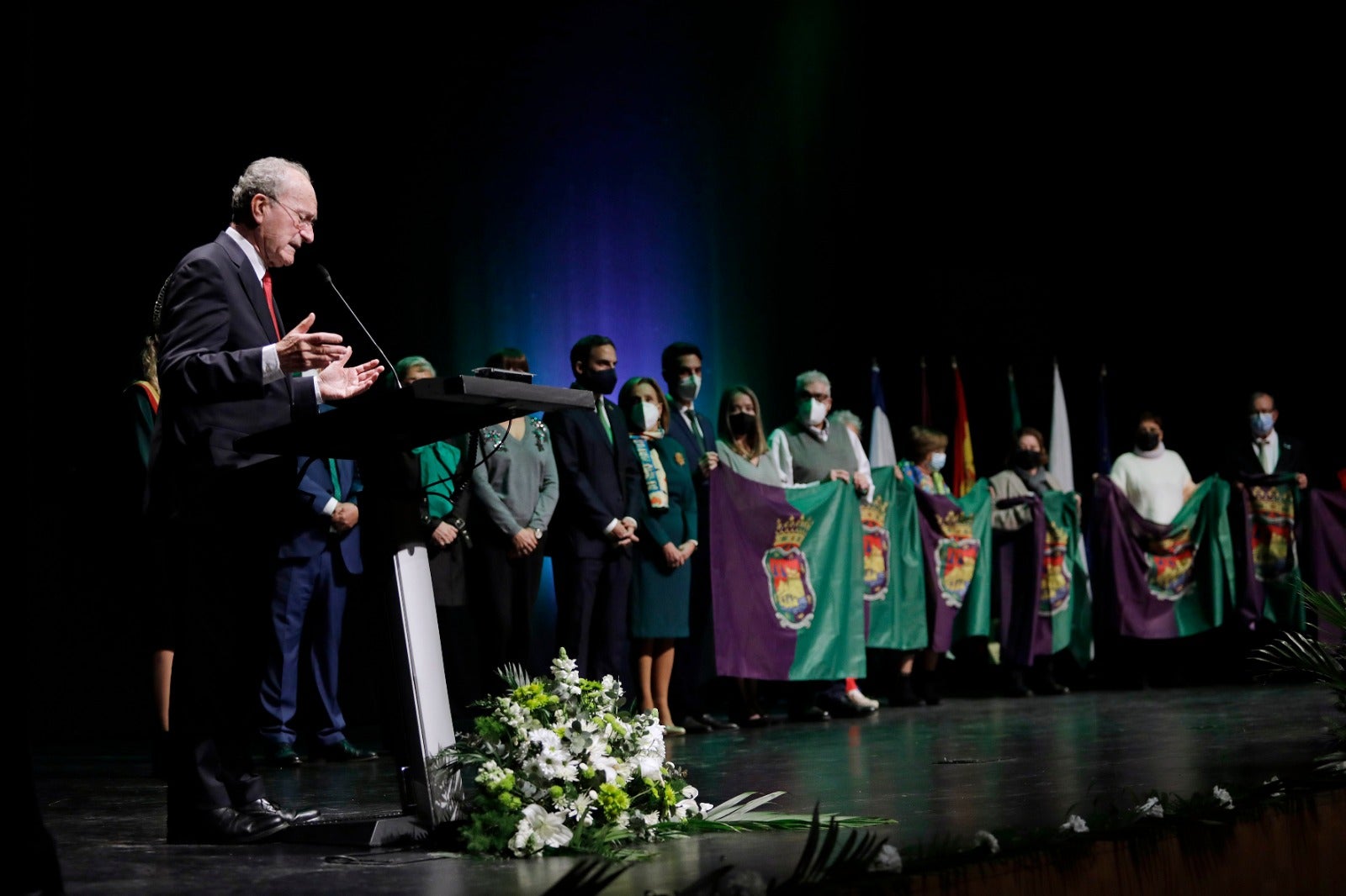 El acto retorna al Auditorio Edgar Neville y se convierte en un clamor contra la guerra en Ucrania