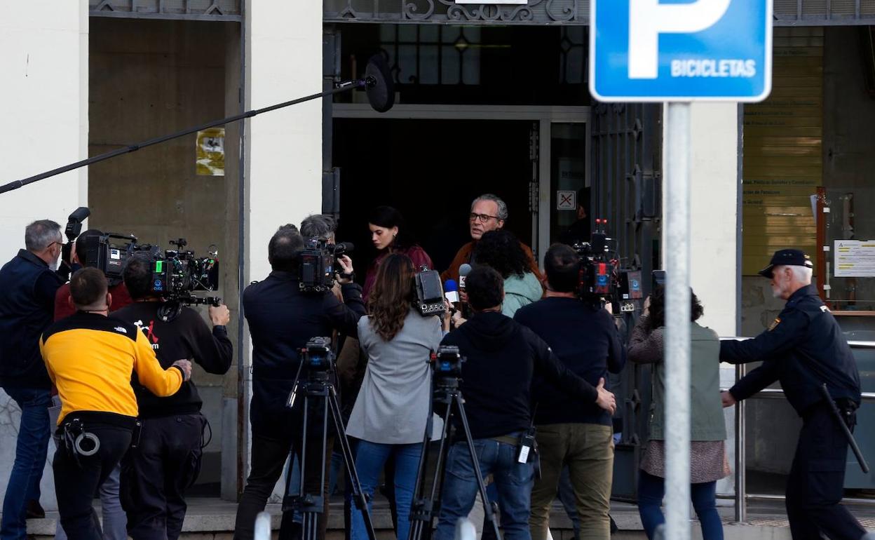 Primer día de rodaje en el barrio del Soho, con Milena Smit y José Coronado. 