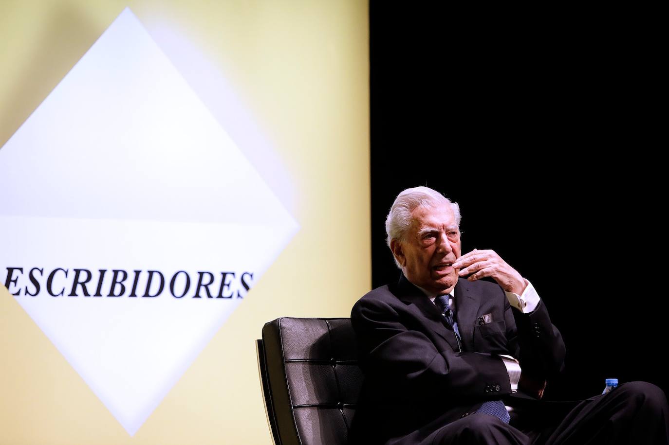 Inauguración en Málaga del Festival Literario de América y Europa 'Escribidores'. 